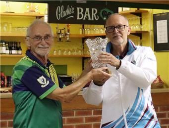 Hart of Fleckney regain The Wistow Vase